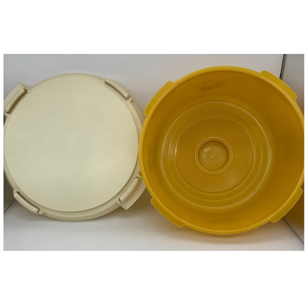 Vintage No 600 Lock-Lift Cake Carrier Yellow Floral MCM Plastic Harvest Gold USA